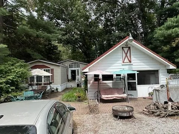 3740 S 850 W, San Pierre, IN 46374