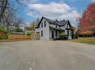 22 Cathay St, Cambridge, ON N1R 4V2