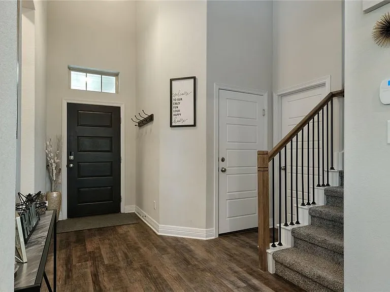 229 Bonnet Blvd — Photo 4