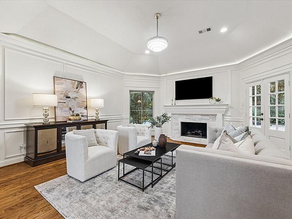 5th image of 44 Dovewood Pl