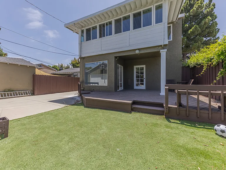 2522 Armacost Ave — Photo 21