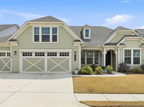 223 Sweetbay Ct, Peachtree City, GA 30269