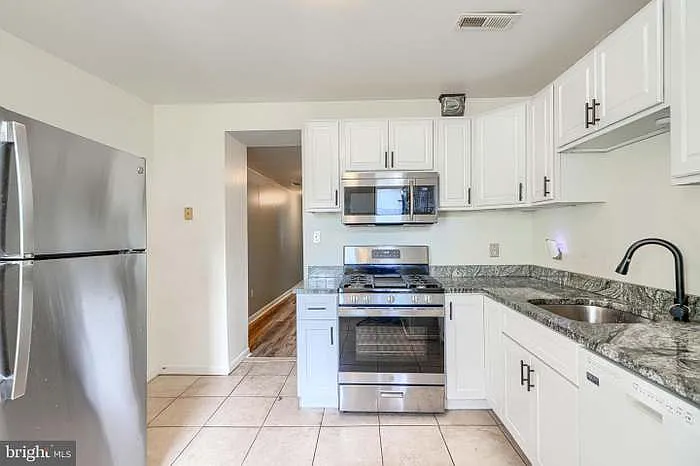3506 Hickory Ave — Photo 8