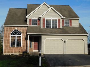 3300 Greenridge Dr, Mountville, PA 17554