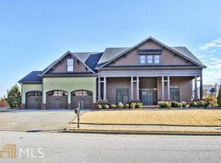 2952 2952 Climbing Rose St, Buford, GA 30519