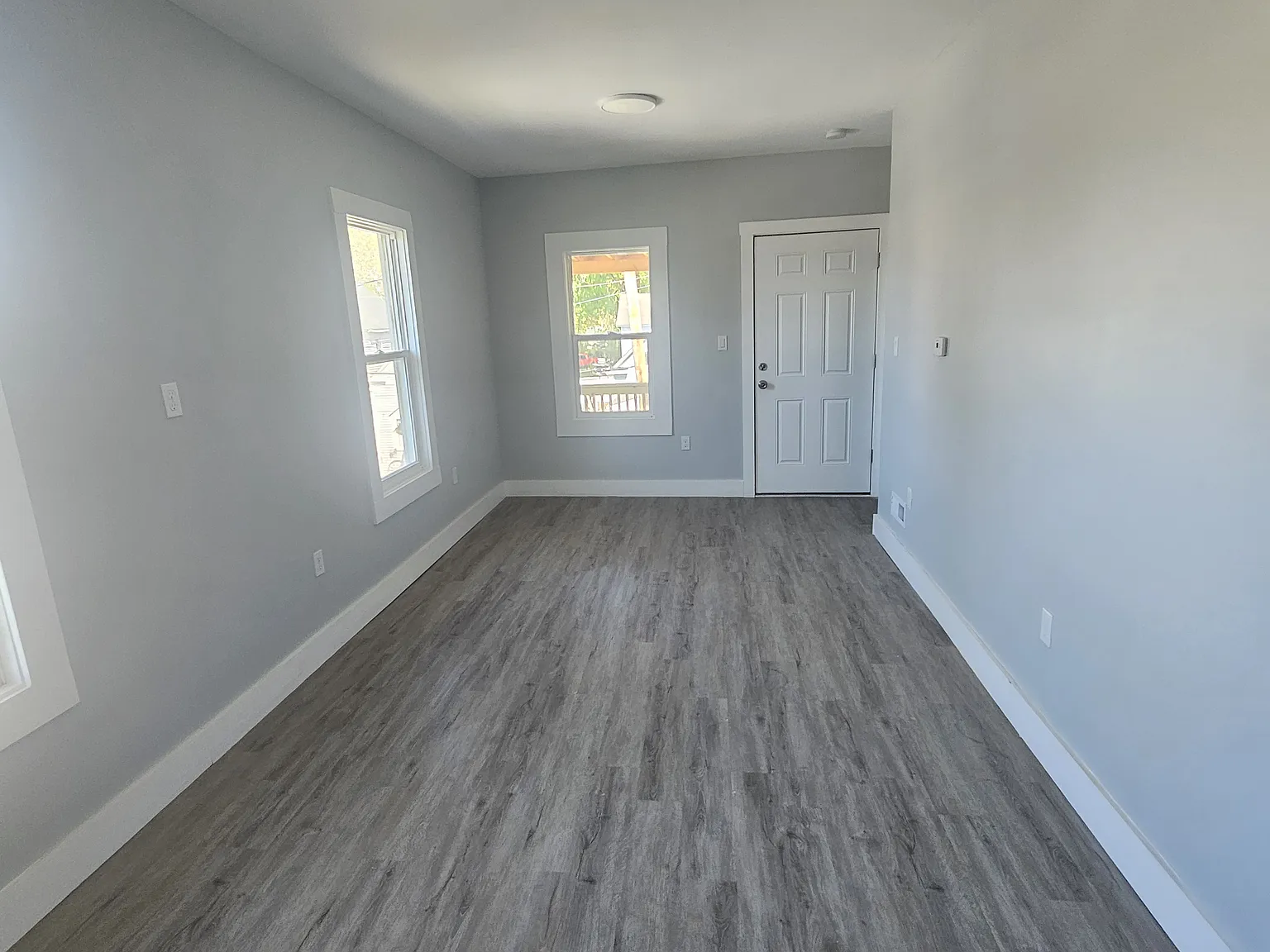 3 bed, 1000 sqft, $1,500 — Photo 4