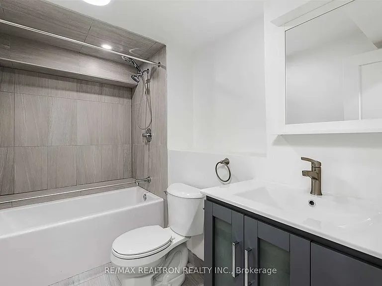 76 Lawrence Ave W — Photo 12