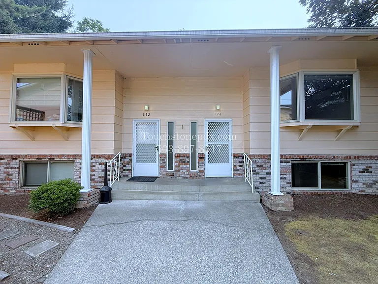 120 SE 176th Pl — Photo 31