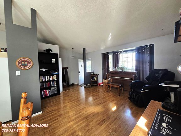 4th image of 32 Lunnon Dr