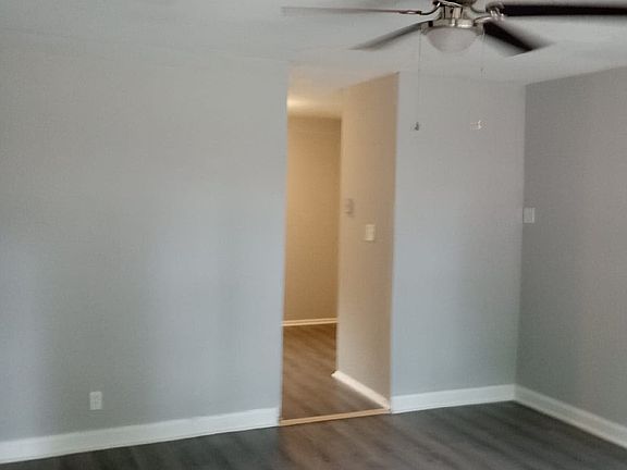 5th image of 18 Lynwood Dr