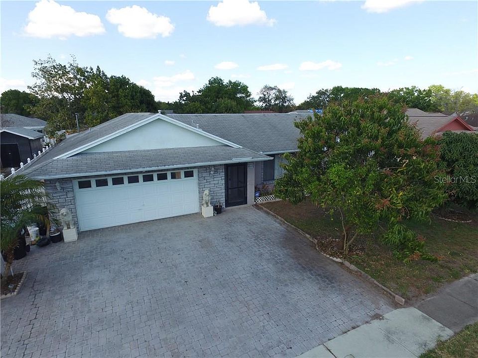 1st image of 2715 Saffron Dr