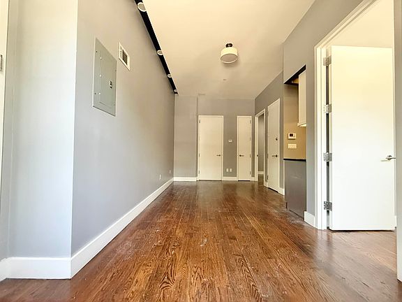 2nd image of 619 Gates Ave Fl 2