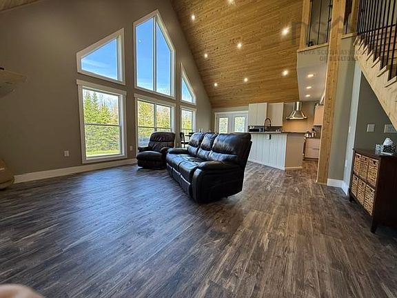 5th image of 660 Saint Andrews River Rd