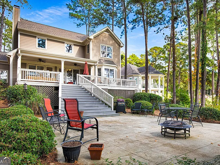 1060 Emerald View Dr — Photo 36