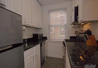5th image of 70 S Park Ave APT 112