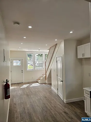 48 Paulison Ave Photo 1