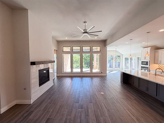 2nd image of 4201 Inverness Way