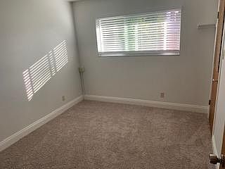 5th image of 555 Westwood Ct