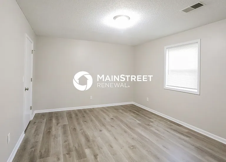 400 Holtz St — Photo 15