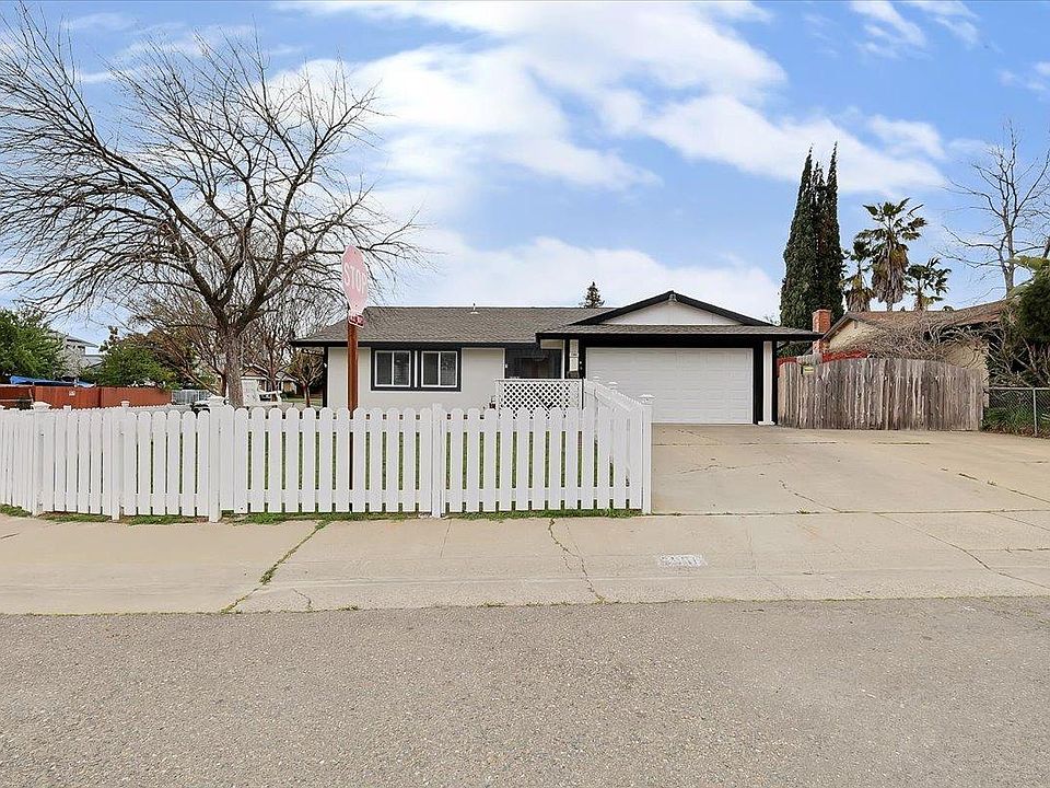 1st image of 3901 Bainbridge Dr