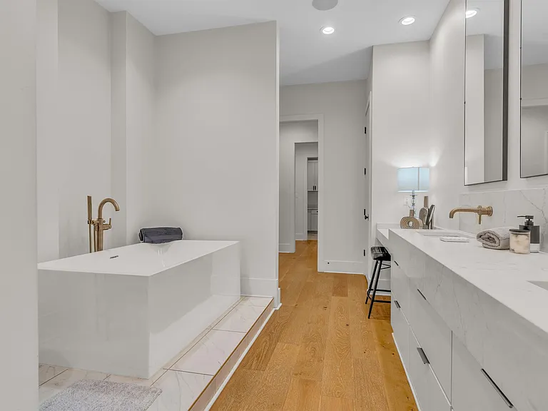 4167 Meade Village Cv W — Photo 25