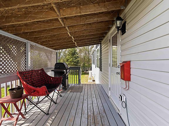 5th image of 141 Haven Dr