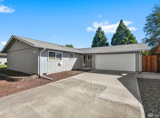 4441 Constitution Ln, Longview, WA 98632