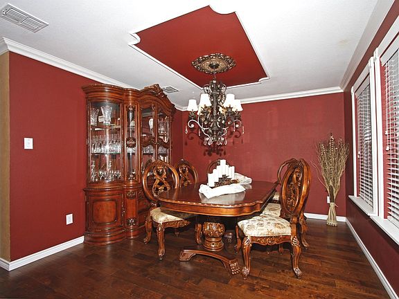 2nd image of 1517 Breeze Ln