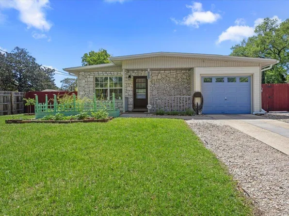 903 Clearview Ave, Pensacola, FL 32505