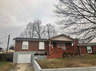7534 Merlyn Cir, Louisville, KY