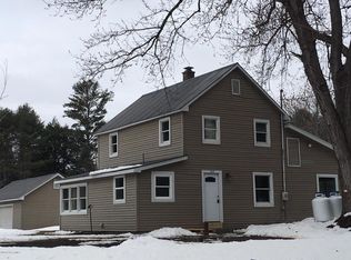183 Heath Rd, Corinth, NY 12822