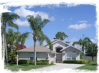 3804 Saint Armens Cir, Melbourne, FL 32934