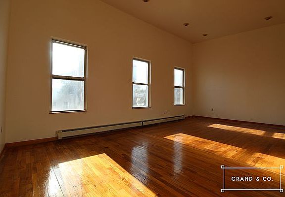 2nd image of 633 Metropolitan Ave #3
