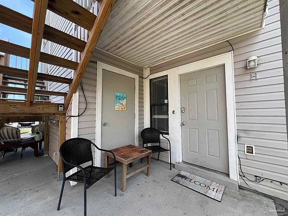 4th image of 1301 Redwood Ln APT H