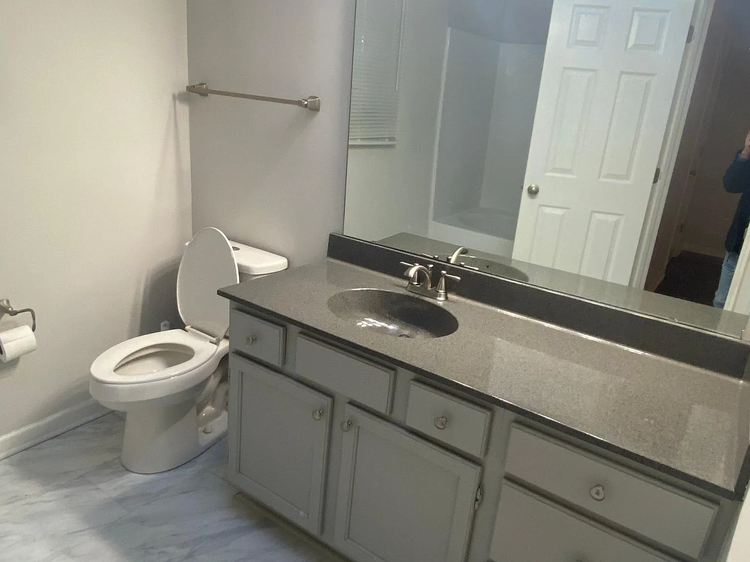 3 bed, 1360 sqft, $1,800 — Photo 4