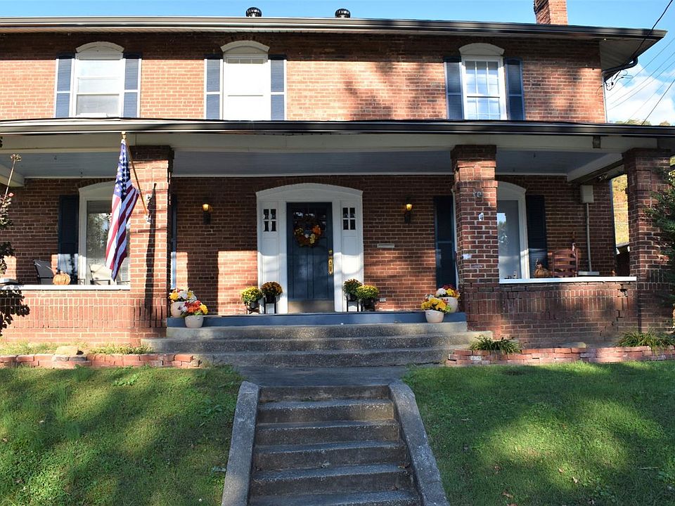 1st image of 272 Cumberland Ave
