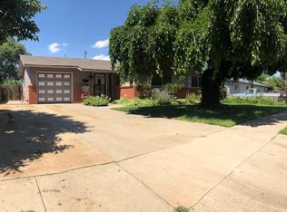 800 W 27th St, Plainview, TX 79072