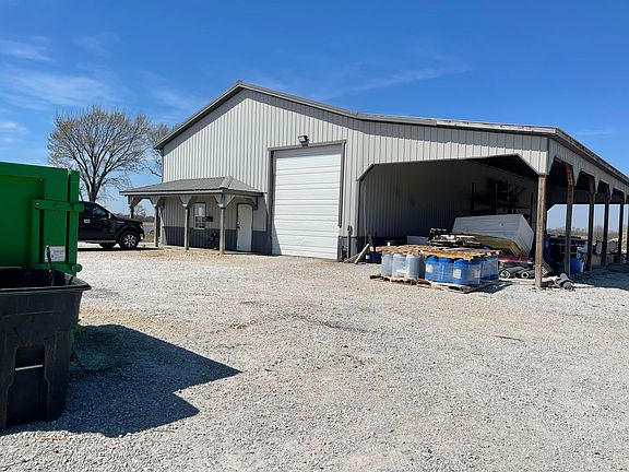 4th image of 4750 N Black Cat Road N