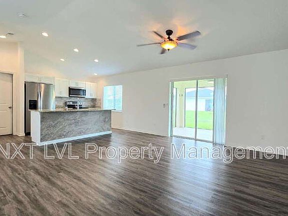 4th image of 232 NW 6th Ave