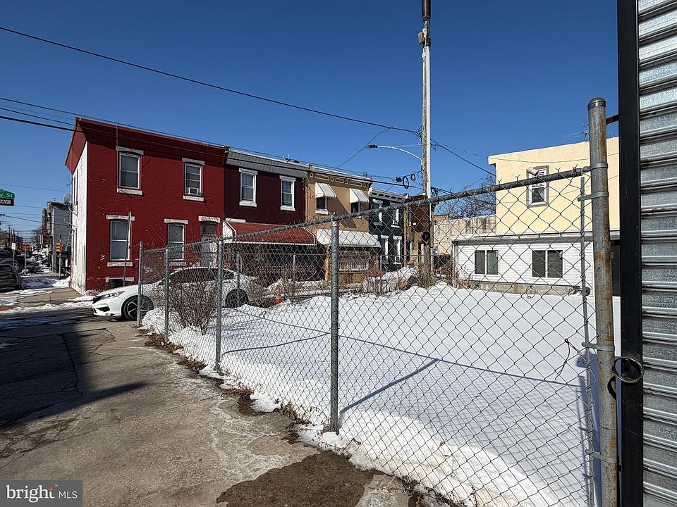 1st image of 431-435 W York St