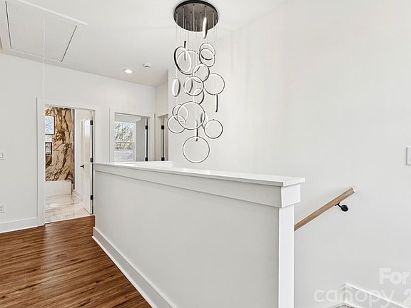 5th image of 426 E 19th St