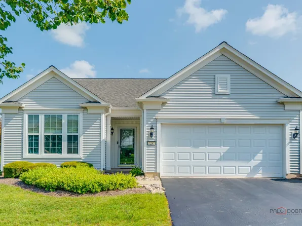 3293 Epstein Cir, Mundelein, IL 60060