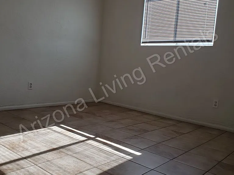 2065 Mesquite Ave — Photo 12