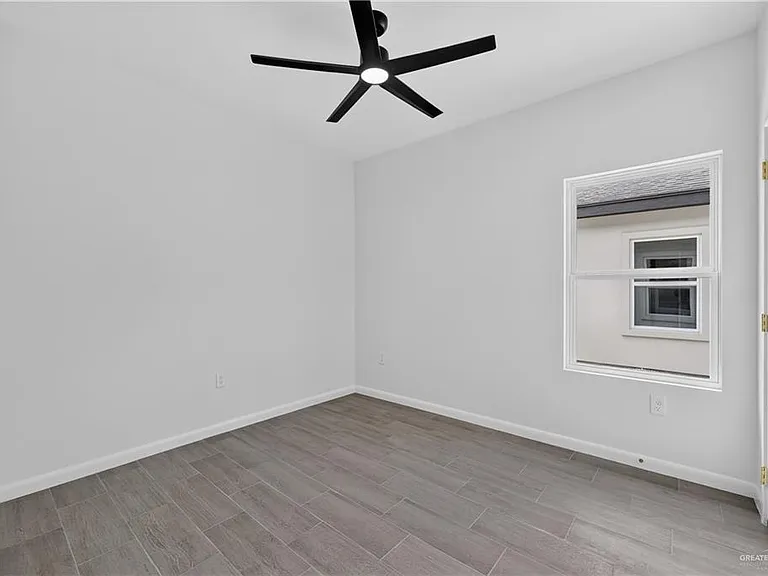 1905 Monaco Dr #1 — Photo 11