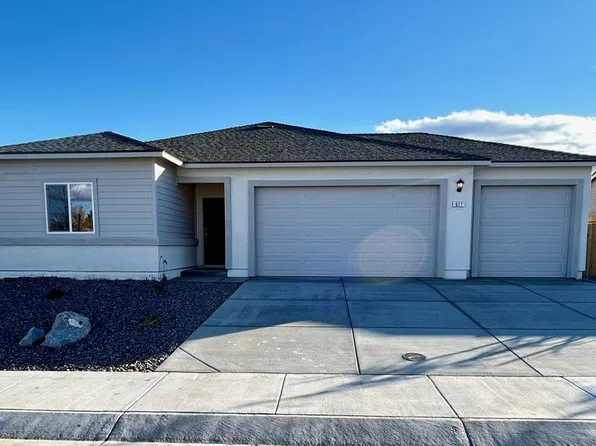 517 Russell Rd, Dayton, NV 89403