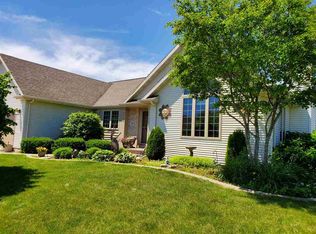3101 Old Orchard Ln, Oshkosh, WI 54902