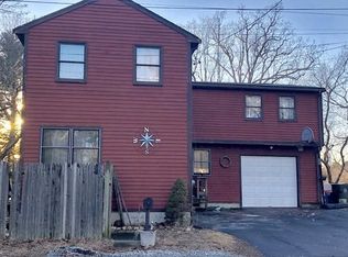 35 1st Ave, Bellingham, MA 02019