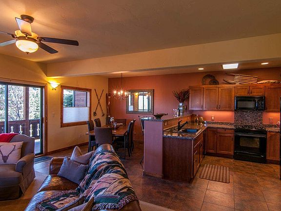 5th image of 16604 Skislope Way #202