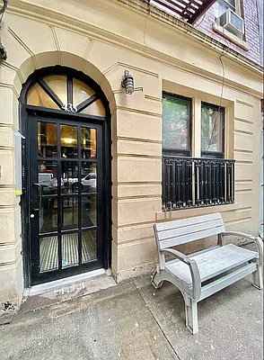 Rented by Waverly Realty Associates | media 5