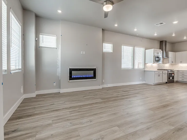 2523 NW 132nd Pl — Photo 7